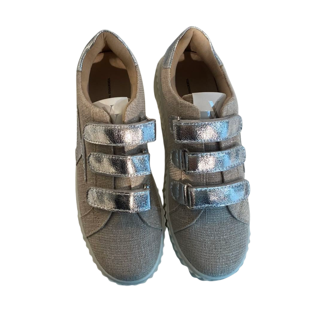 Summer beige and silver lightning sneakers with velcro