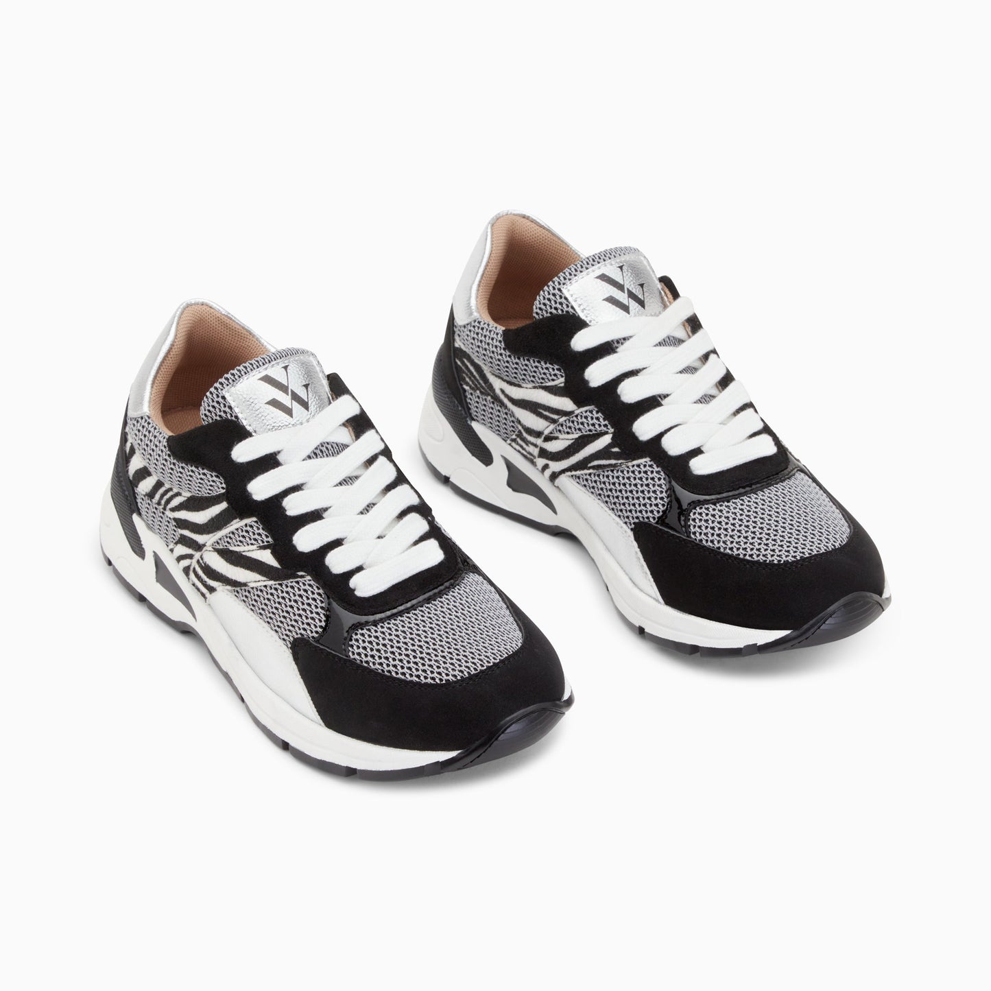 Sneakers femme noir et blanc en mesh Vanessa Wu zèbre et argent métallique avec lacets