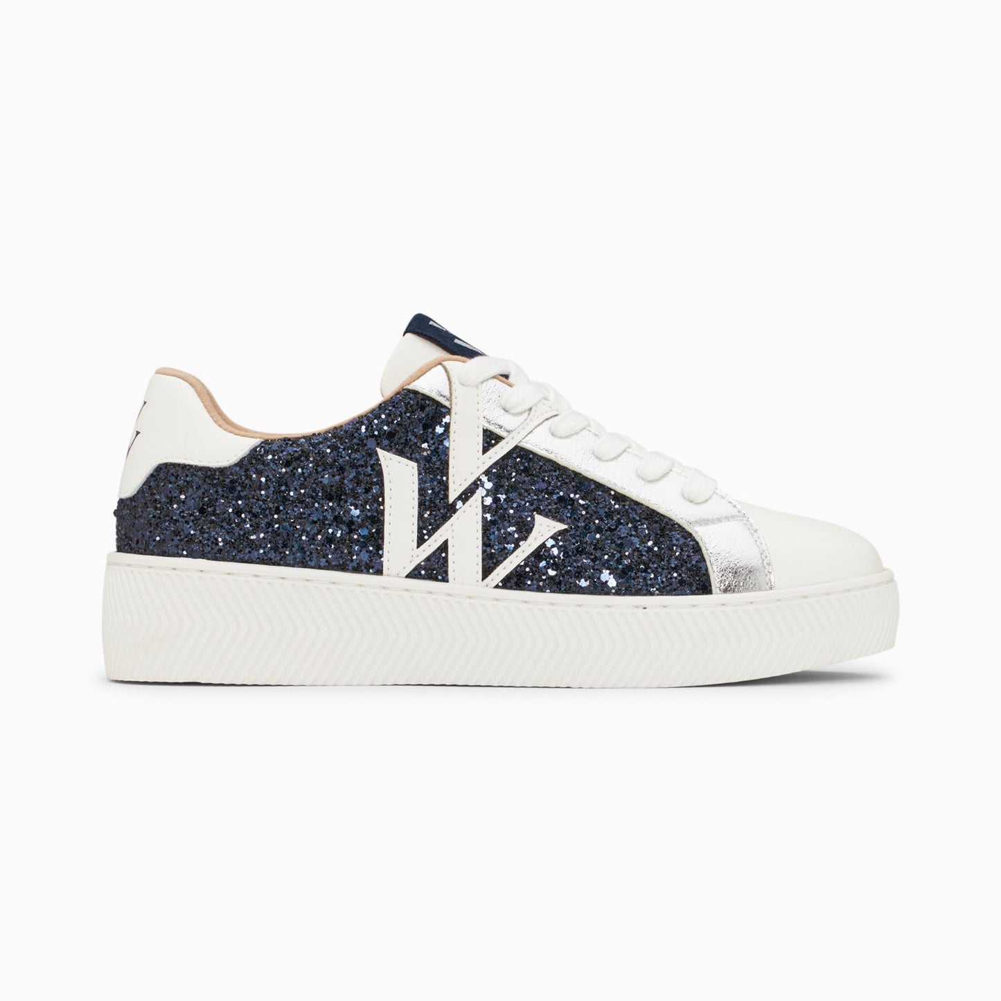 Sneakers paillettes bleu marine femme avec monogramme Vanessa Wu en similicuir blanc à semelles chevrons