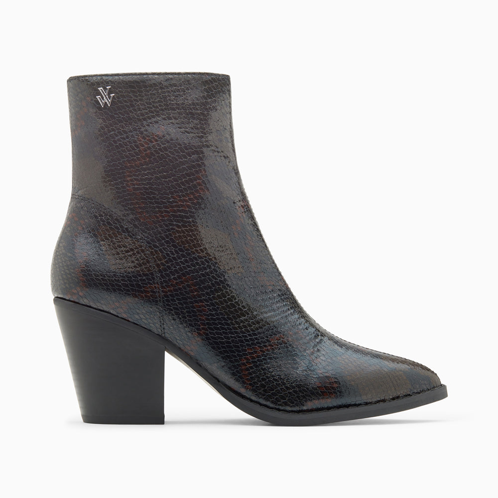 Bottines style santiags noir à reflets rouges effet serpent et talon cubain  femme Vanessa Wu