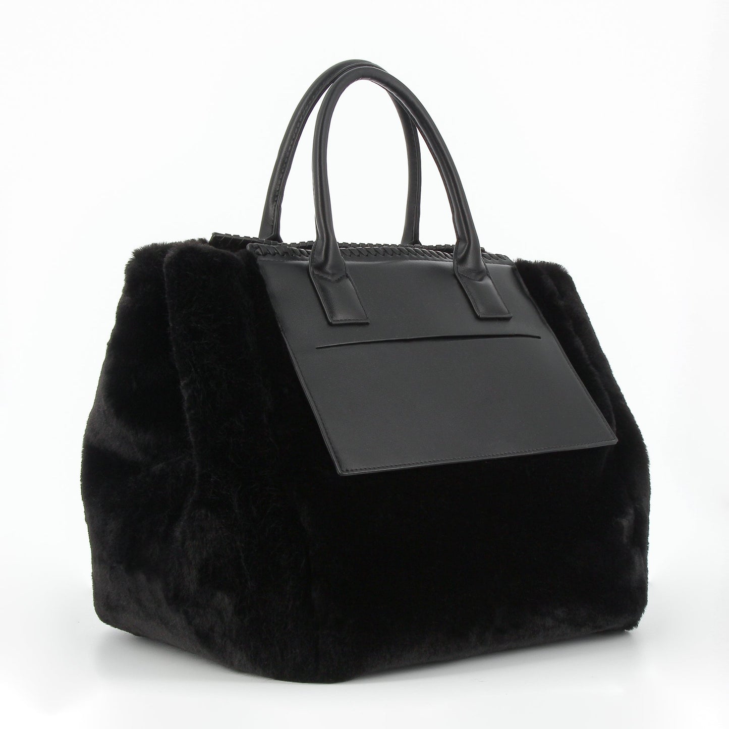 Sac cabas oversize noir Vanessa Wu fausse fourrure à détails similicuir noir et bandoulière femme