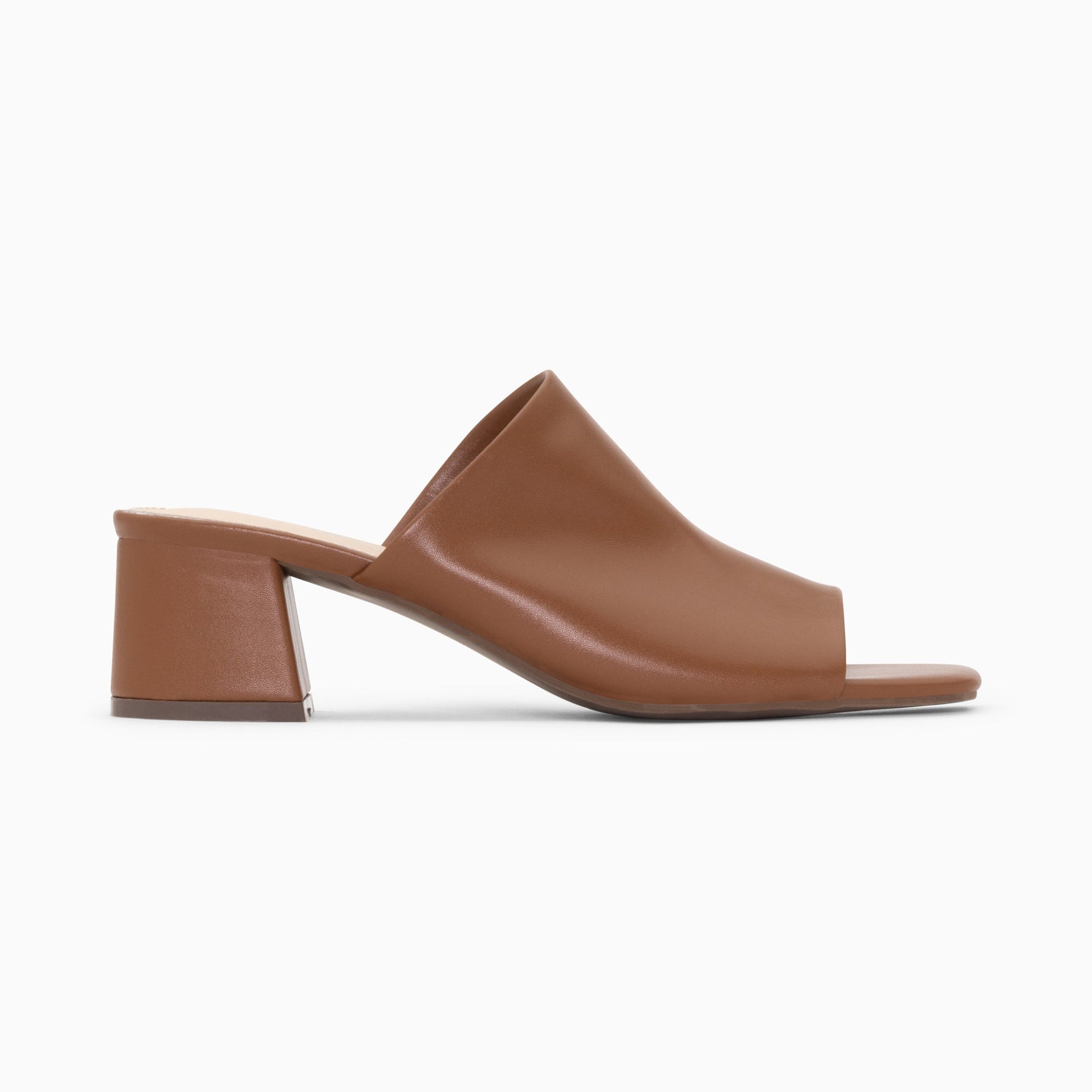 Mules Vanessa Wu à talon bloc à bout carré peep-toe camel femme